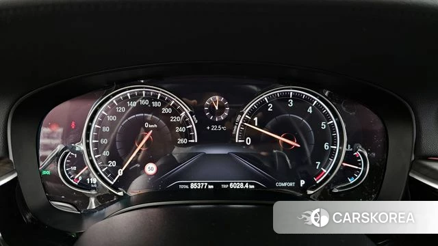 BMW 5 Series (G30) id 4384881 из Кореи 31
