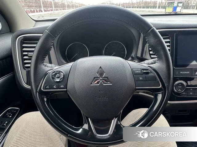 Mitsubishi  Outlander id 3944948 из Китая 17