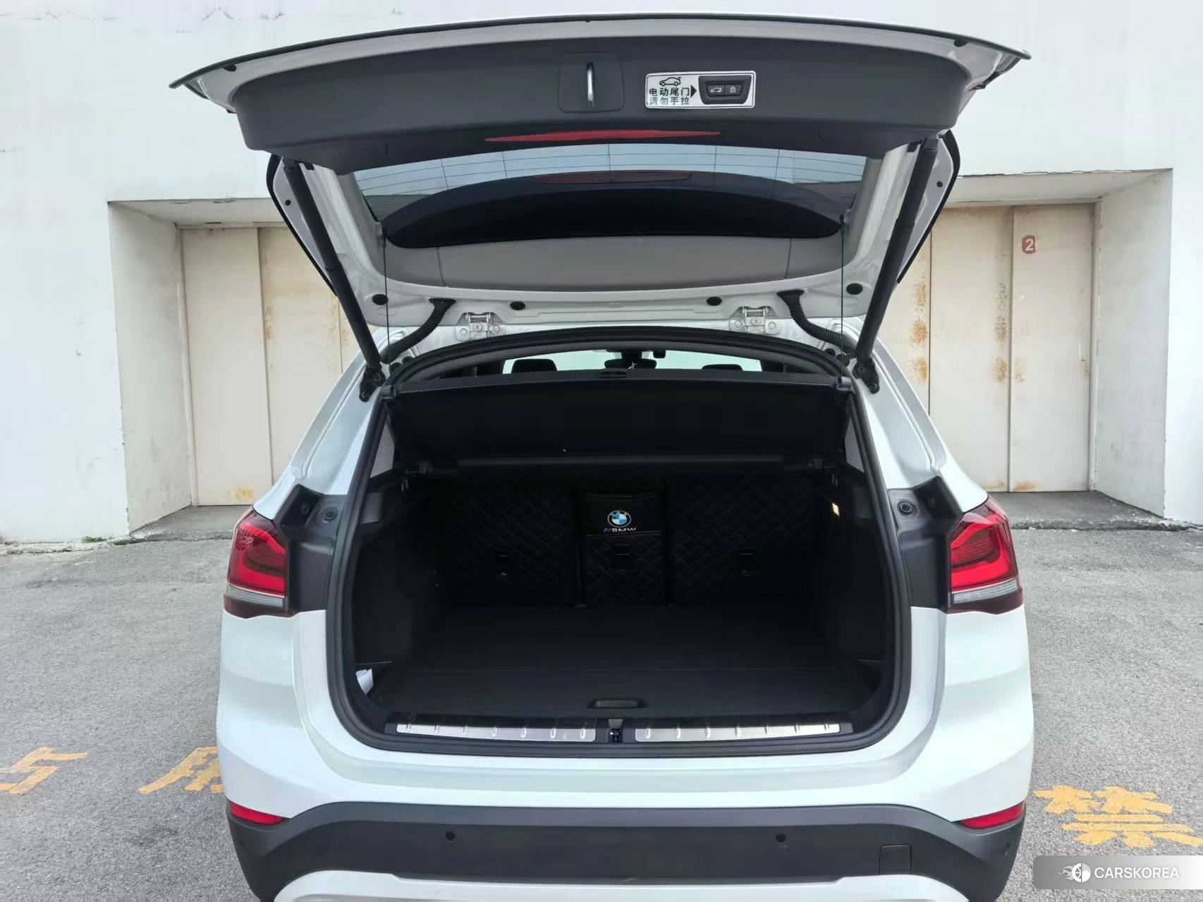BMW X1 id 4454406 из Китая 8