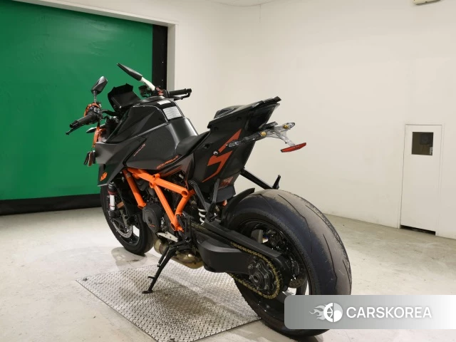 KTM 1290 SUPER DUKE R id 4387095 из Японии 8