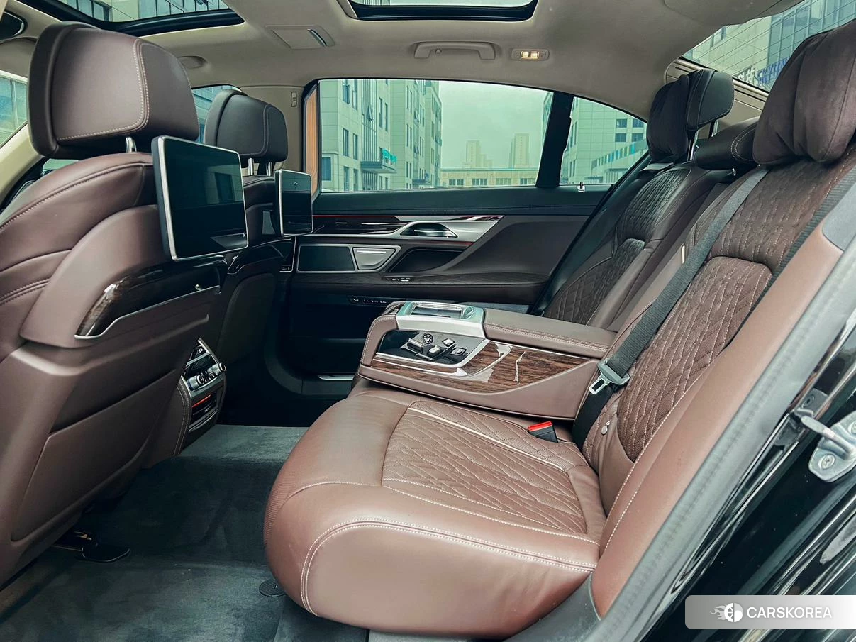 BMW 7 series id 4492624 из Китая 8