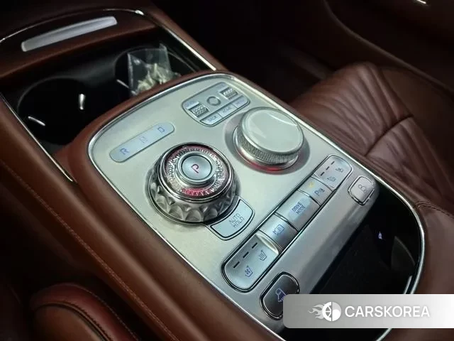 Genesis G90 (RS4) id 3427168 из Кореи 17