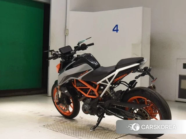 Проданный KTM 390 DUKE id 4313107 из Японии, фото 8