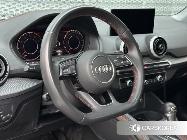 Audi Q2L id 4307486 из Китая 17