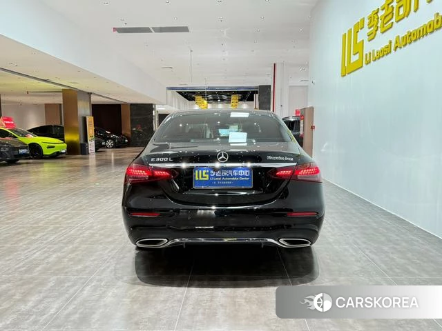Mercedes-Benz E-class id 4359175 из Китая 31