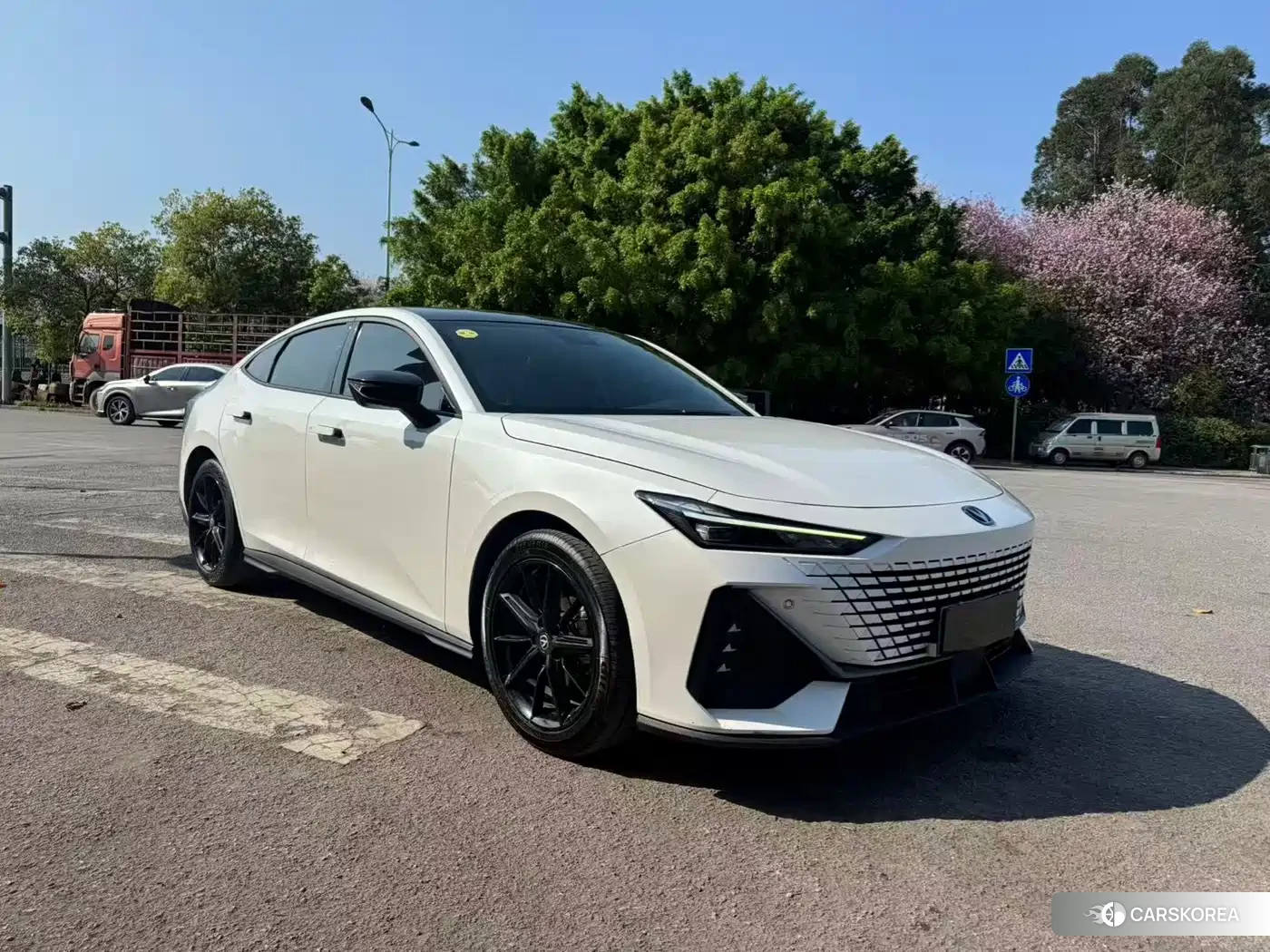 Chang'an Changan UNI-V id 4515567 из Китая 8
