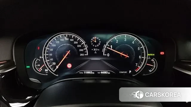 BMW 5 Series (G30) id 3000358 из Кореи 18