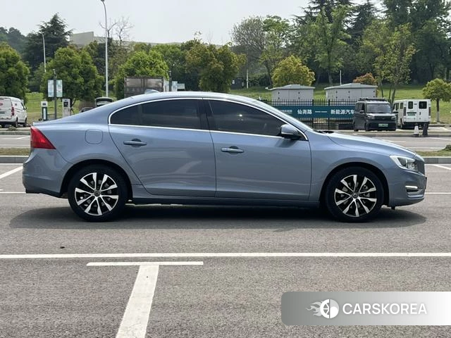 Volvo S60 id 4209514 из Китая 14