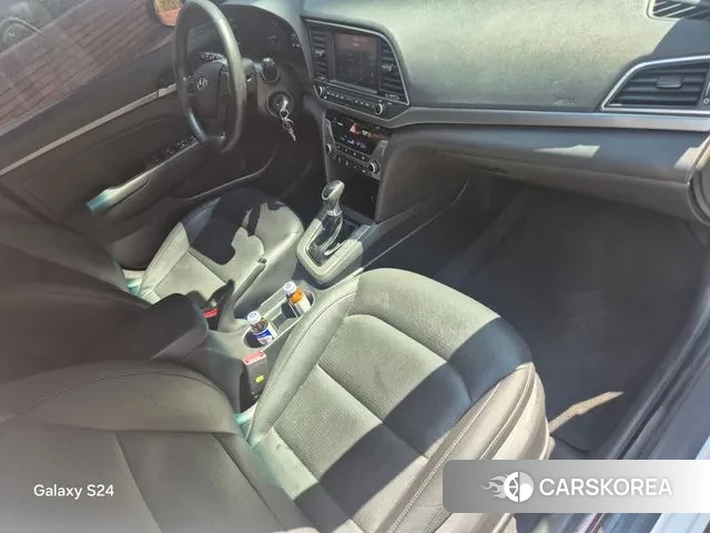 Hyundai Avante AD id 3096024 из Кореи 14