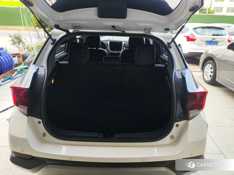 Toyota Yaris L id 4473467 из Китая 8