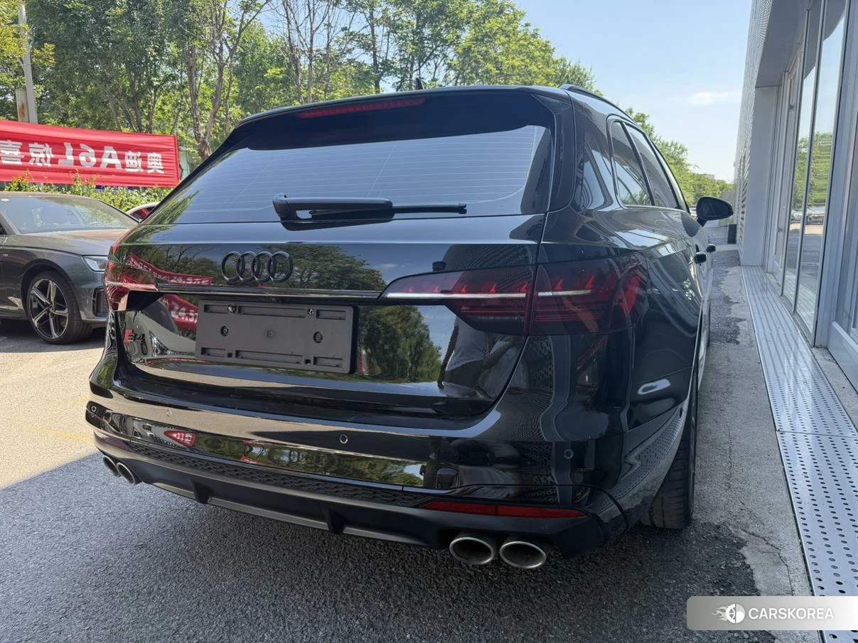 Audi S4 id 4512624 из Китая 8