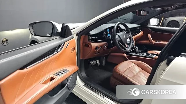 Maserati Quattroporte id 3000295 из Кореи 18