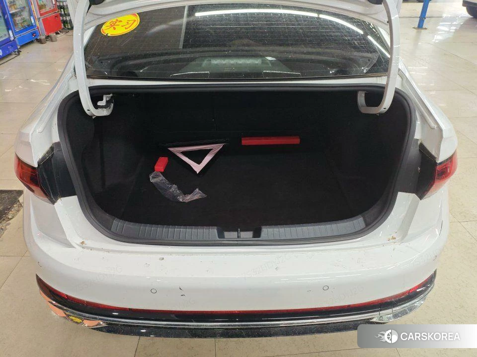 Volkswagen Sagitar id 4485273 из Китая 12
