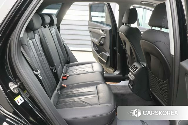 Audi Q5L id 4271920 из Китая 31