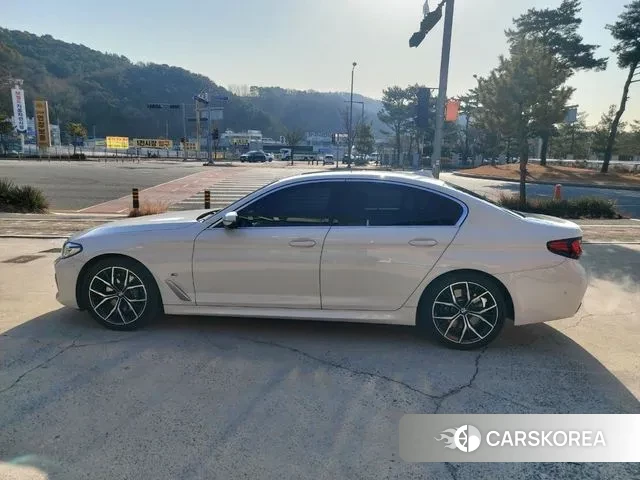 BMW 5 Series (G30) id 3581545 из Кореи 18