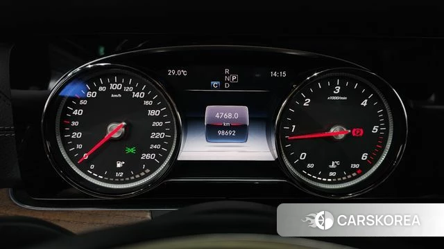 Mercedes-Benz E-Class W213 id 4733056 из Кореи 29