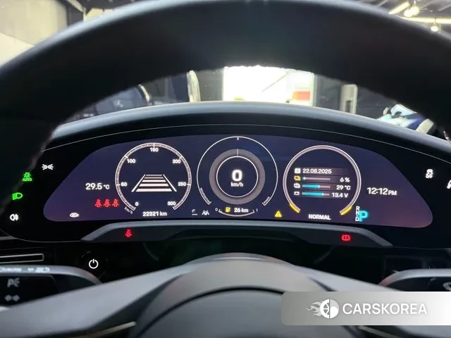 Porsche Taycan id 3063516 из Кореи 18