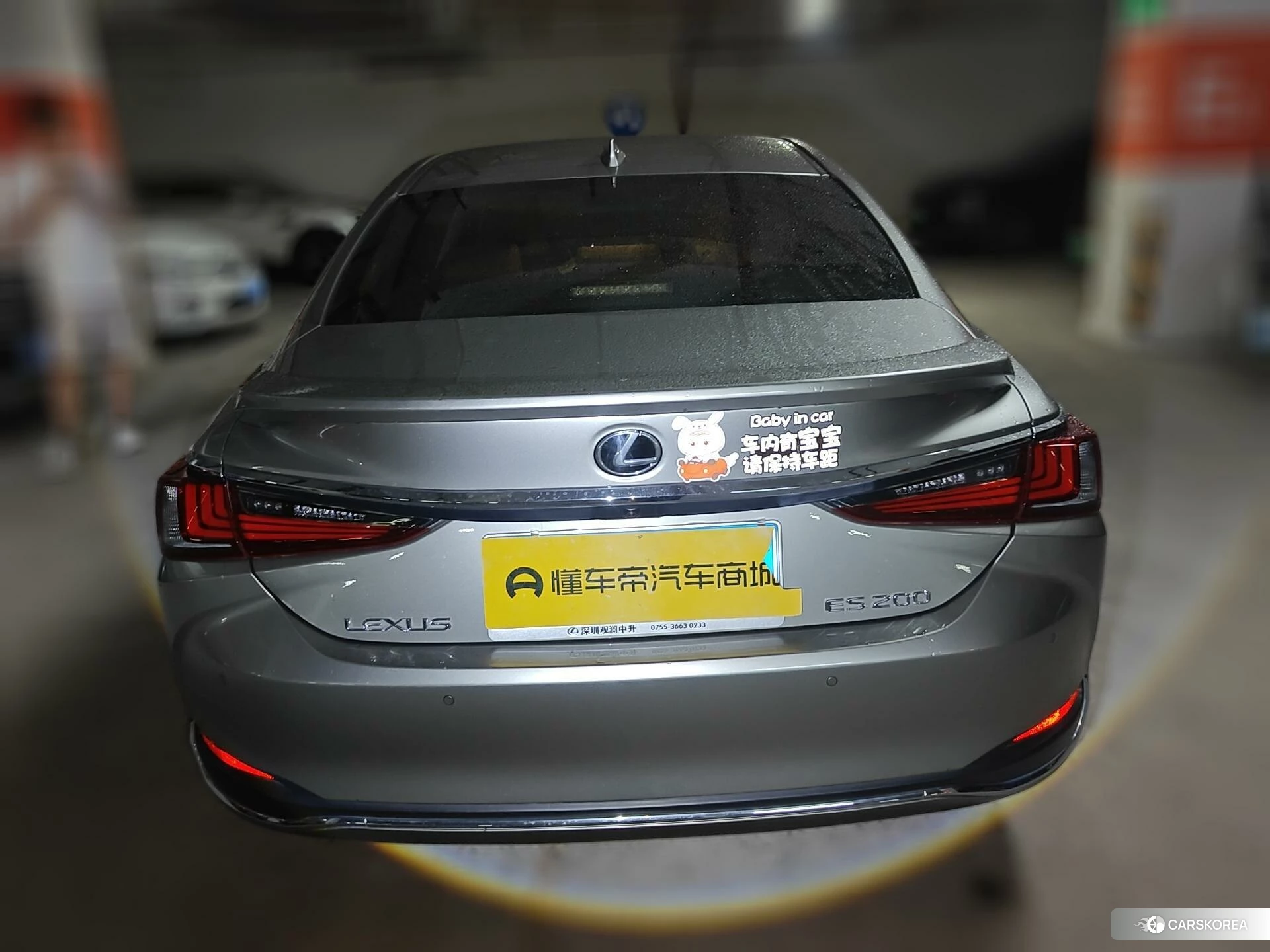 Lexus ES id 4461944 из Китая 19