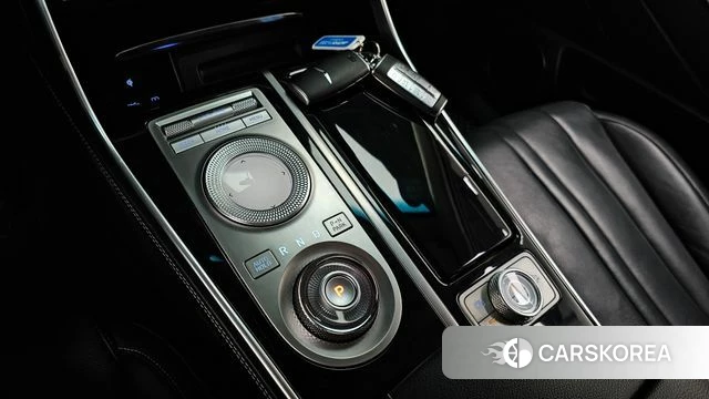 Genesis GV80 id 3910304 из Кореи 18