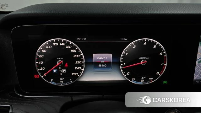 Mercedes-Benz E-Class W213 id 4397899 из Кореи 32