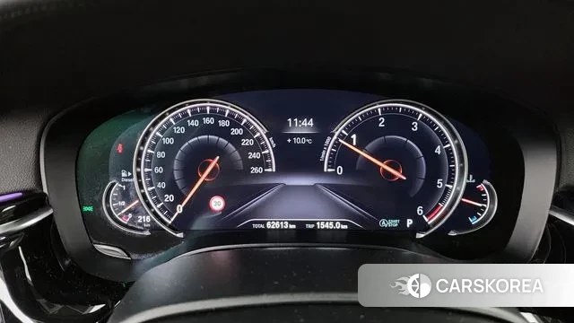 BMW 5 Series (G30) id 3396897 из Кореи 18