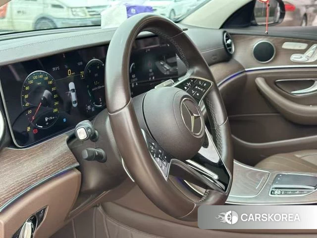 Mercedes-Benz E-class id 4380619 из Китая 13
