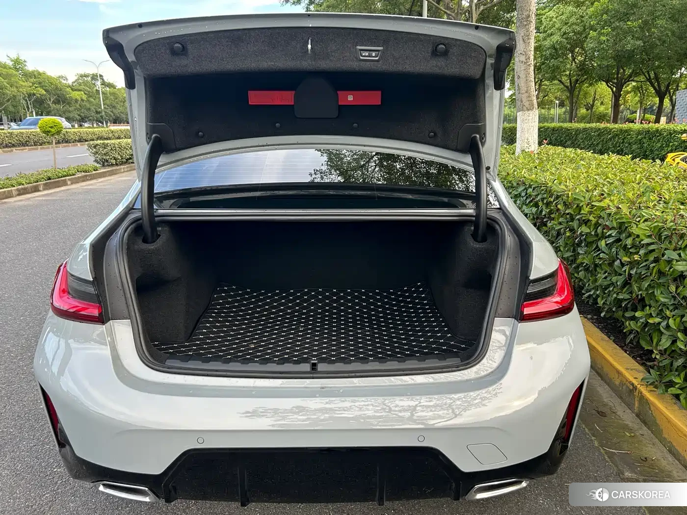 BMW 3 series id 4577663 из Китая 11
