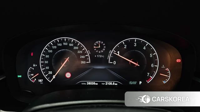 BMW 5 Series (G30) id 3885962 из Кореи 18