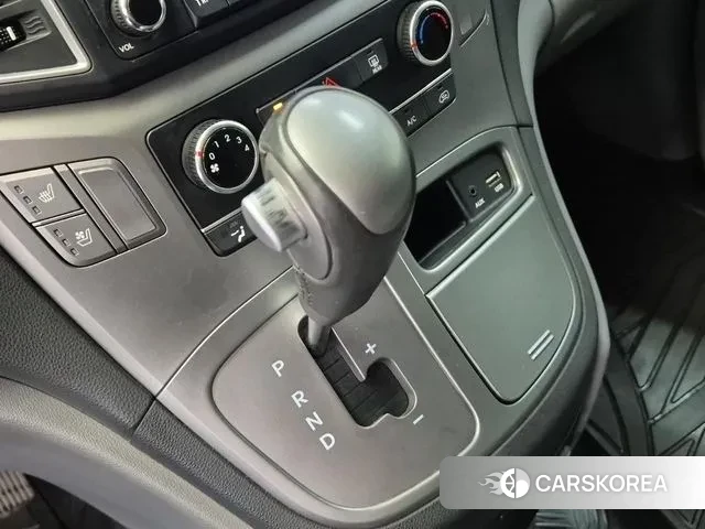 Hyundai The New Grand Starex id 3453970 из Кореи 17