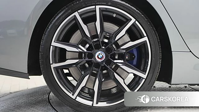 BMW 8 Series (G15) id 3839091 из Кореи 18