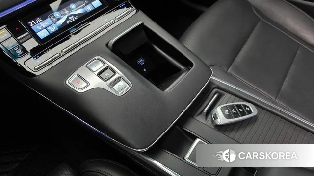 Hyundai The New Grandeur IG Hybrid id 3954695 из Кореи 18