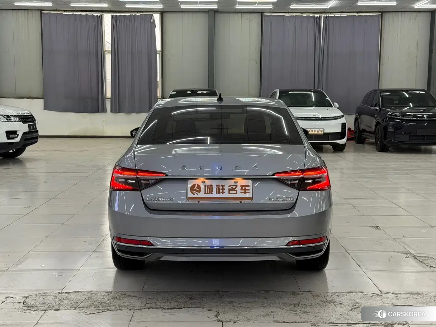 Skoda Superb id 4589332 из Китая 9