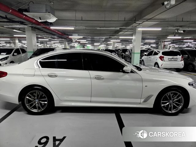 BMW 5 Series (G30) id 3821086 из Кореи 16