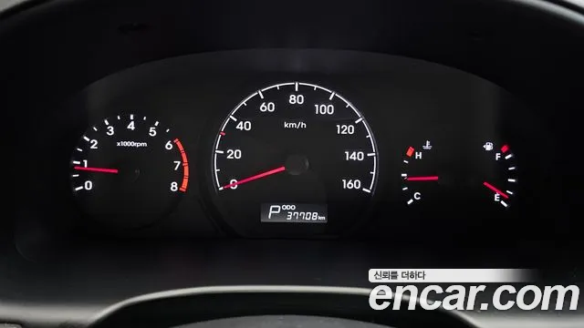 Hyundai The New Grand Starex id 2547337 из Кореи 18