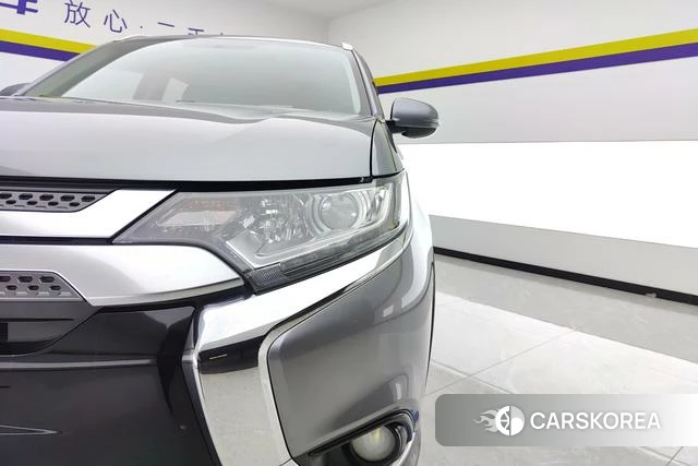 Mitsubishi  Outlander id 3840620 из Китая 15