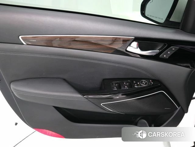 Kia Come New K7 id 4741970 из Кореи 18