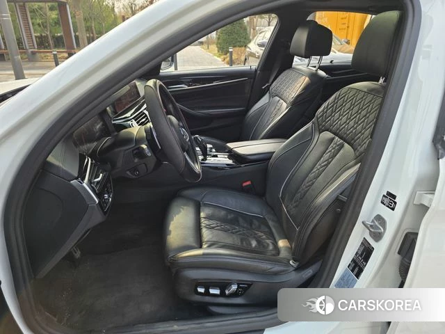 BMW 5 Series (G30) id 3867023 из Кореи 18