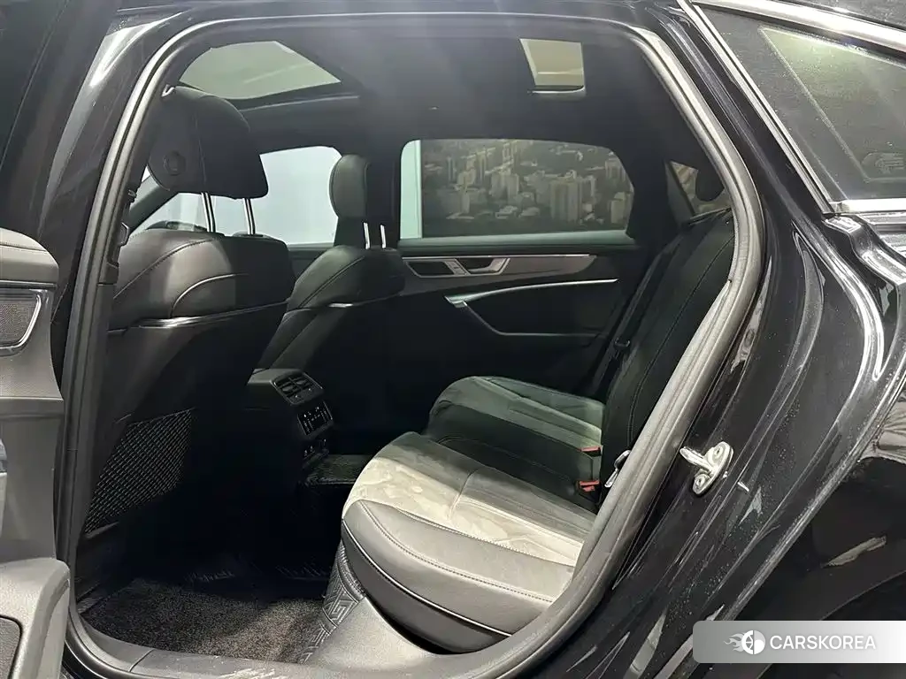 Audi A6L id 4649352 из Китая 15