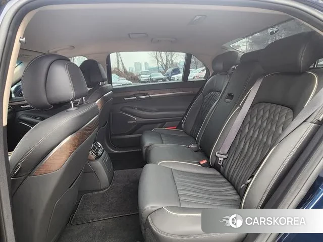 Genesis G90 id 3479173 из Кореи 17