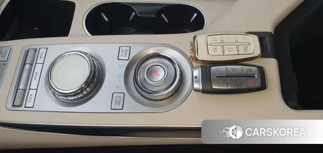 Genesis GV70 id 3416634 из Кореи 18