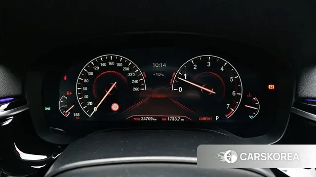 BMW 5 Series (G30) id 3677130 из Кореи 18