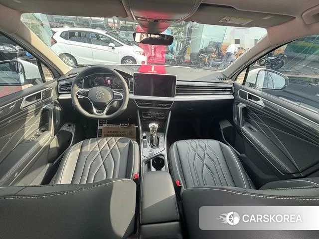 Volkswagen Tiguan L id 4290574 из Китая 13