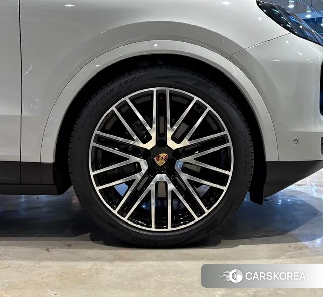 Porsche Cayenne (PO536) id 3624525 из Кореи 18