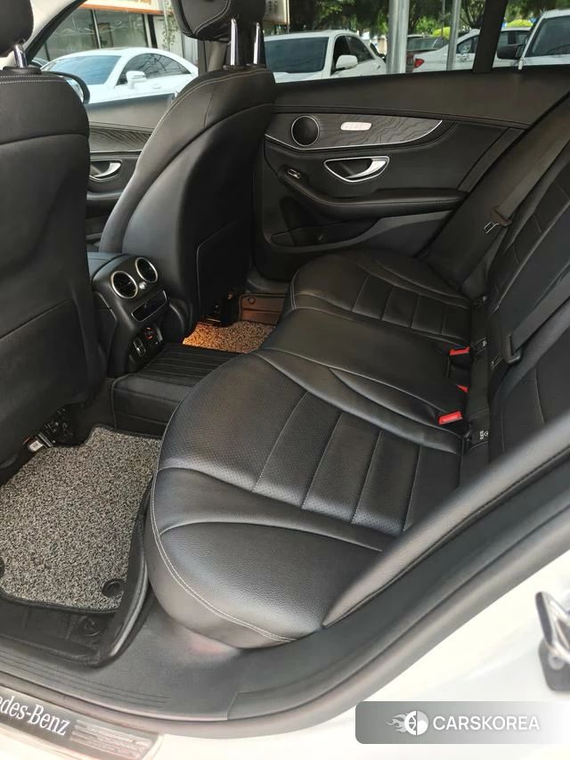 Mercedes-Benz Class C id 3857232 из Китая 8