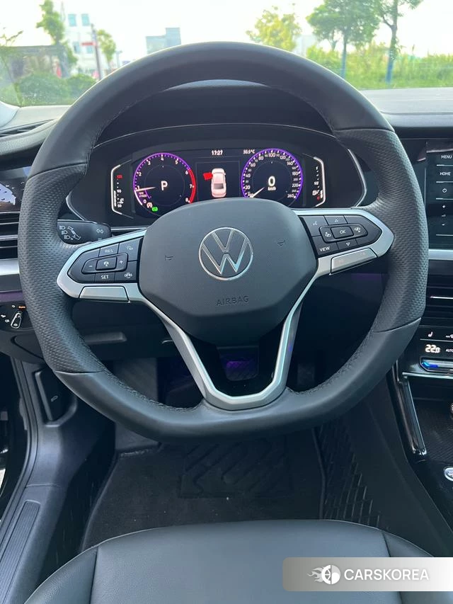 Volkswagen Passat id 4278616 из Китая 12