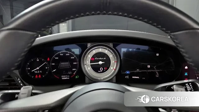 Porsche 911(992) id 3333058 из Кореи 18