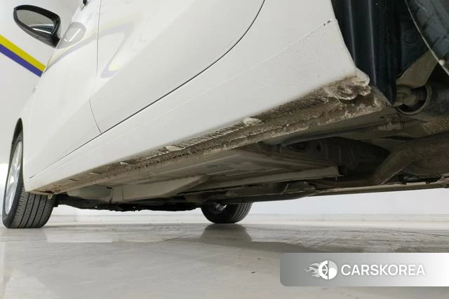 Buick Yinglang id 3926943 из Китая 15