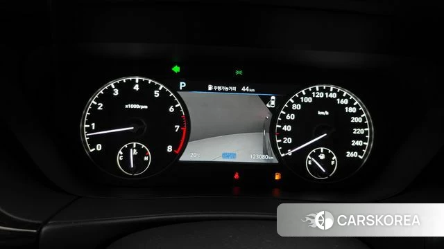 Genesis G90 id 3892900 из Кореи 18