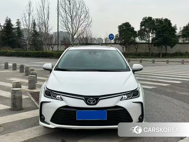 Toyota Corolla id 4235846 из Китая 8