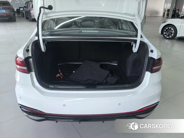 Volkswagen Lavida id 4333828 из Китая 14